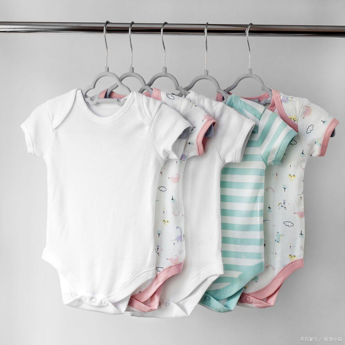 【新生儿】如何为新生儿准备合适的衣服？