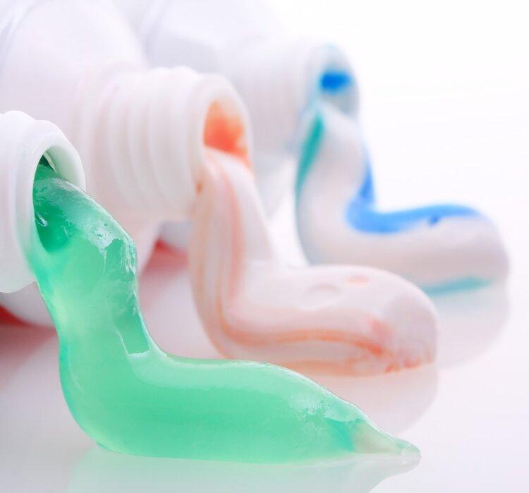 提醒：这3种牙膏或有潜在癌症风险，不建议购买，你