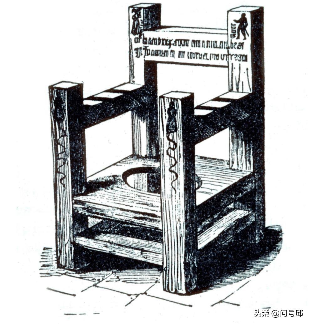 来自肯特郡桑威奇的一个类似便盆的“马桶椅”的插图在中世纪的欧洲，“马桶椅”被用来惩罚那些被指控说闲话或说话太大声等罪行的人，这些人主要是女性。一个被视为公害、直言